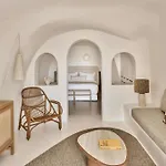 Mystique, A Luxury Collection Hotel, Santorini (adults Only) 5*
