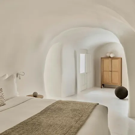 Mystique, A Luxury Collection Hotel, Santorini (adults Only)