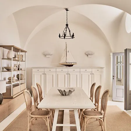 Mystique, A Luxury Collection Hotel, Santorini (adults Only) מלון אויה