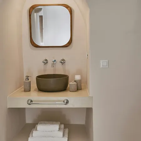 Hotel Mystique, A Luxury Collection Hotel, Santorini (adults Only) Oia (Santorini)